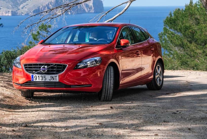 Car hire in Lisbon